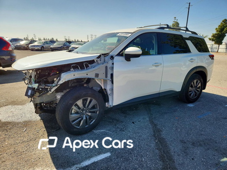Nissan Pathfinder 2024 - Image 1 of 15