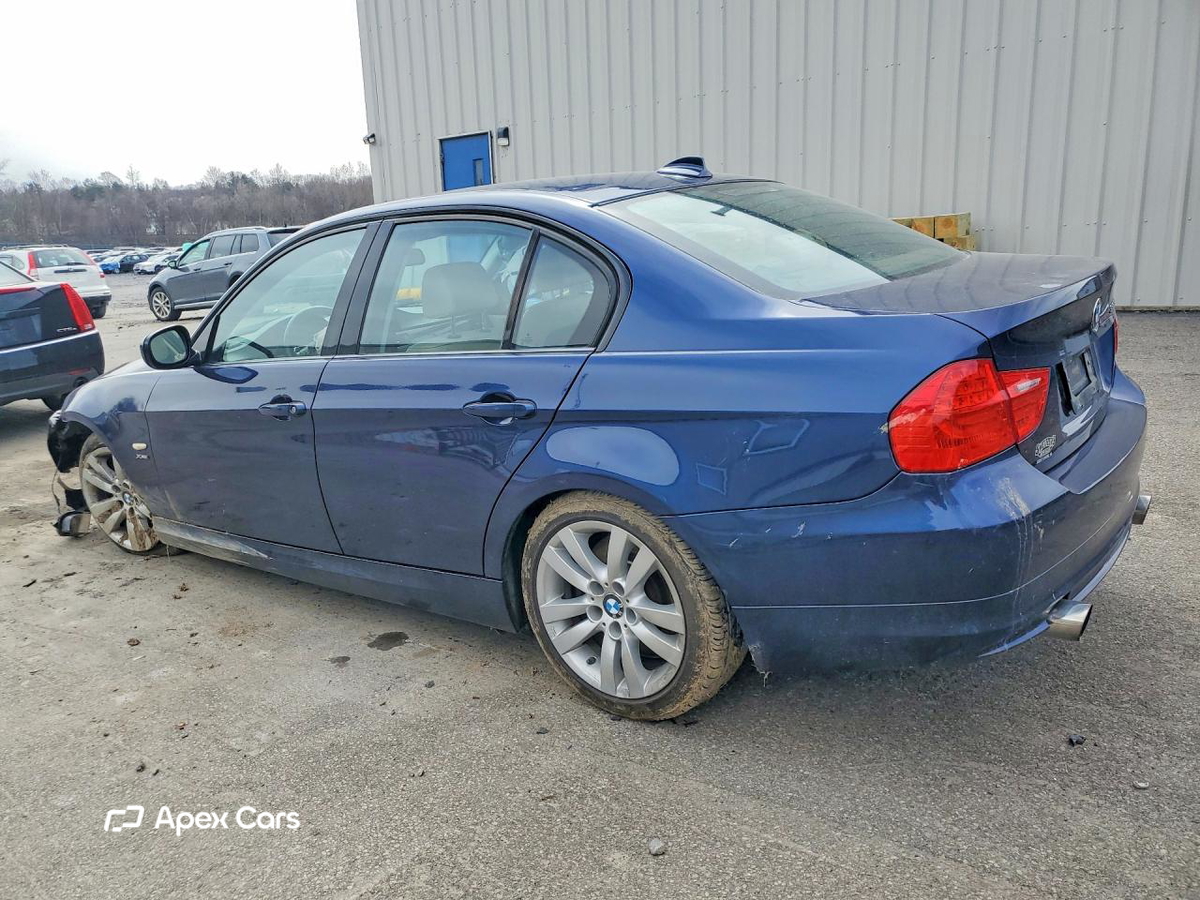 BMW Series 3 2011
