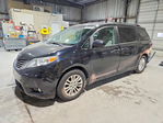 Toyota Sienna 2015