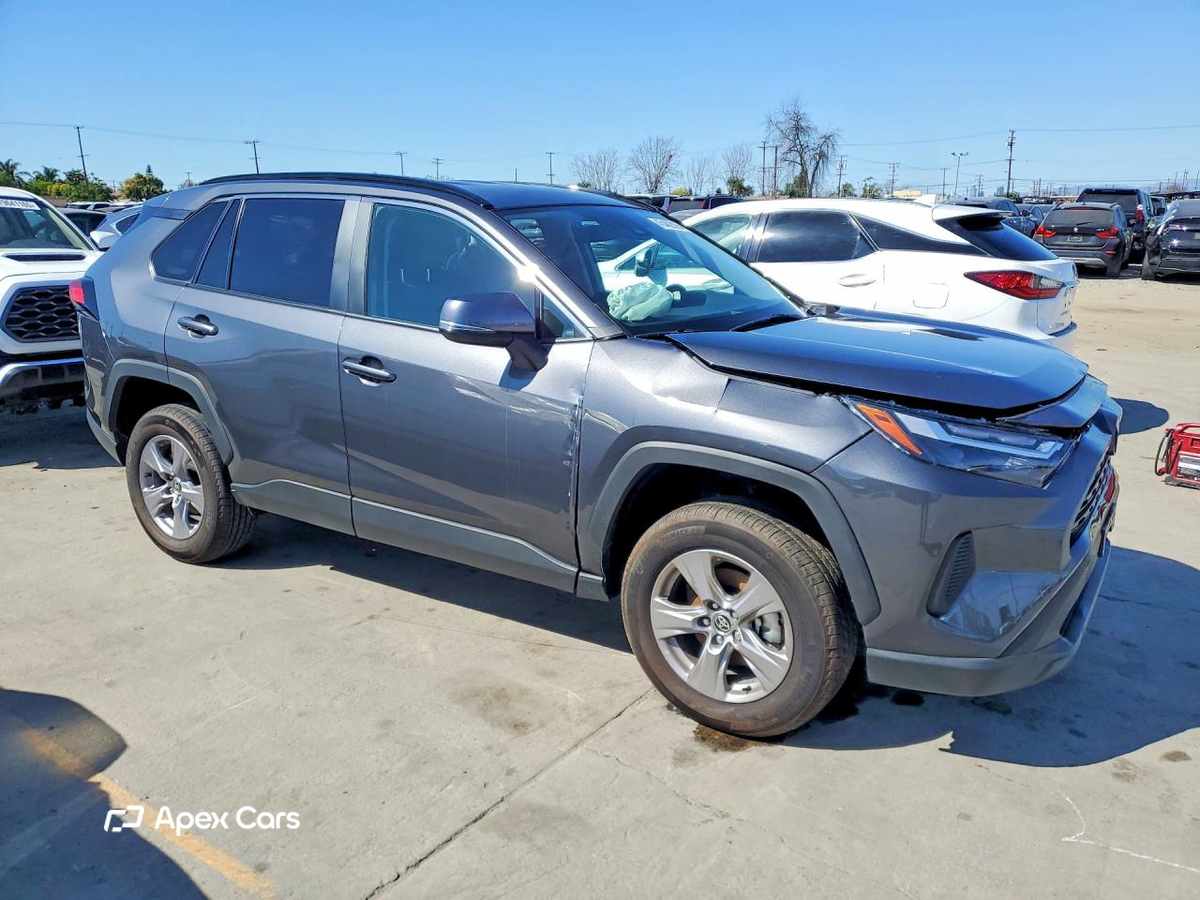 Toyota RAV 4 2025
