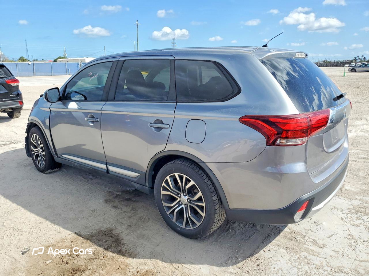 Mitsubishi Outlander 2016