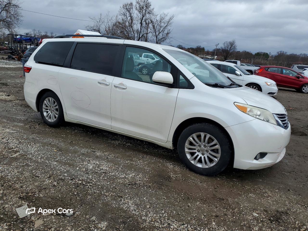 Toyota Sienna 2015