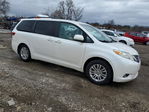 Toyota Sienna 2015