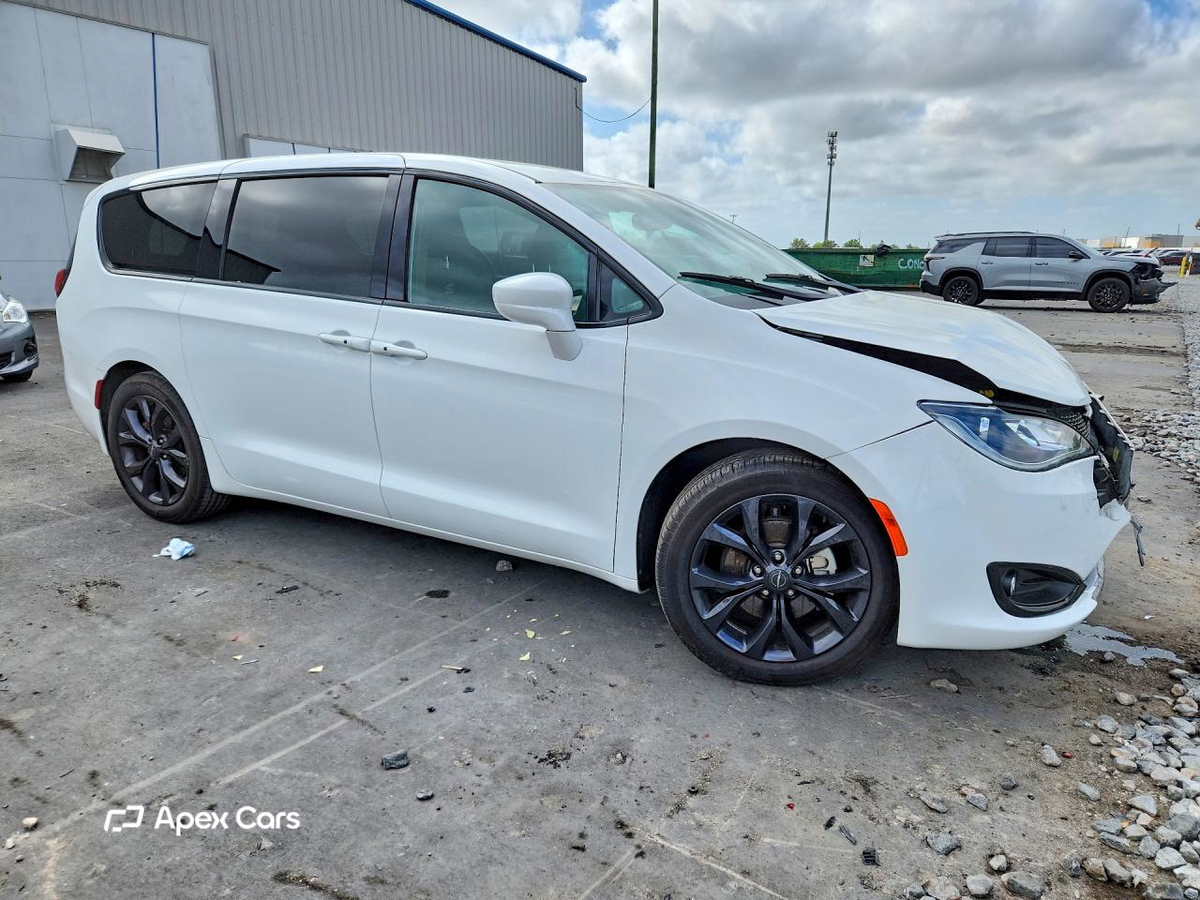 Chrysler Pacifica 2019