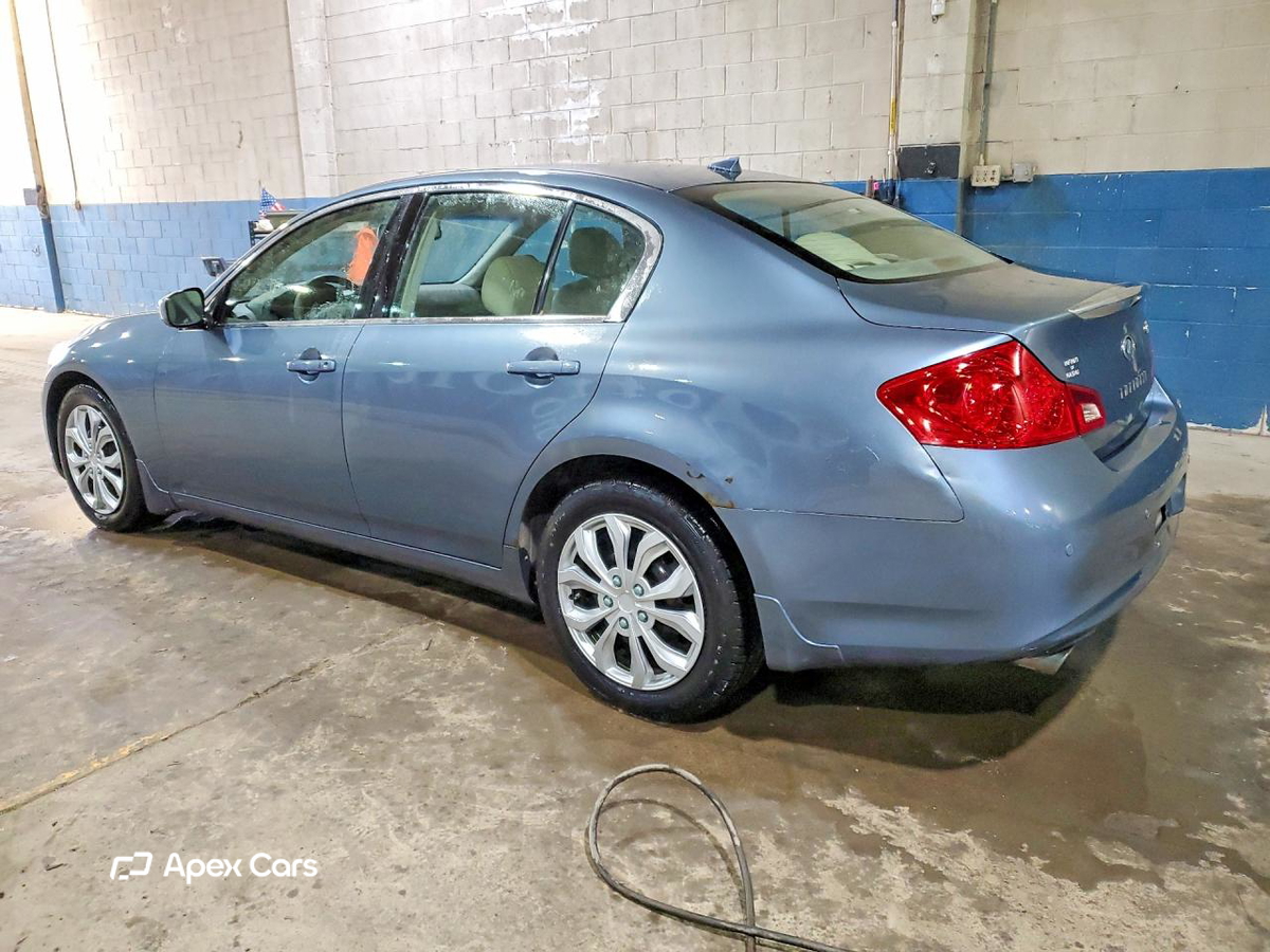 Infiniti G 2010