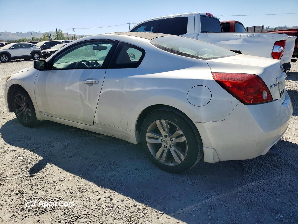 Nissan Altima 2012