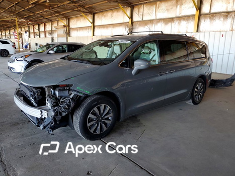 Chrysler Pacifica 2021 - Image 1 of 14