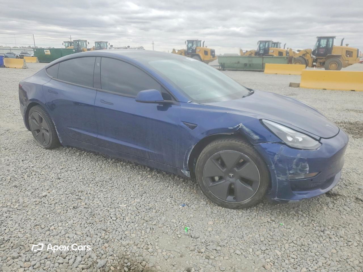 Tesla Model 3 2022