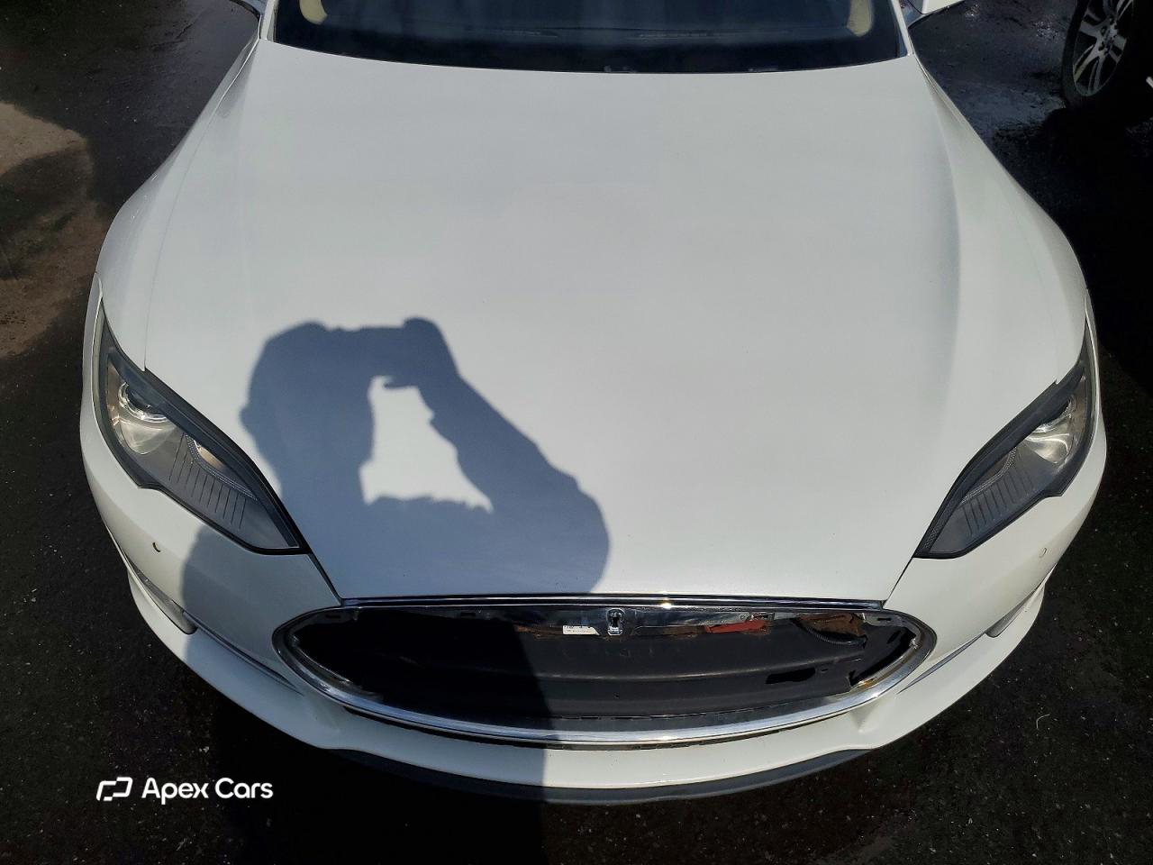 Tesla Model S 2015