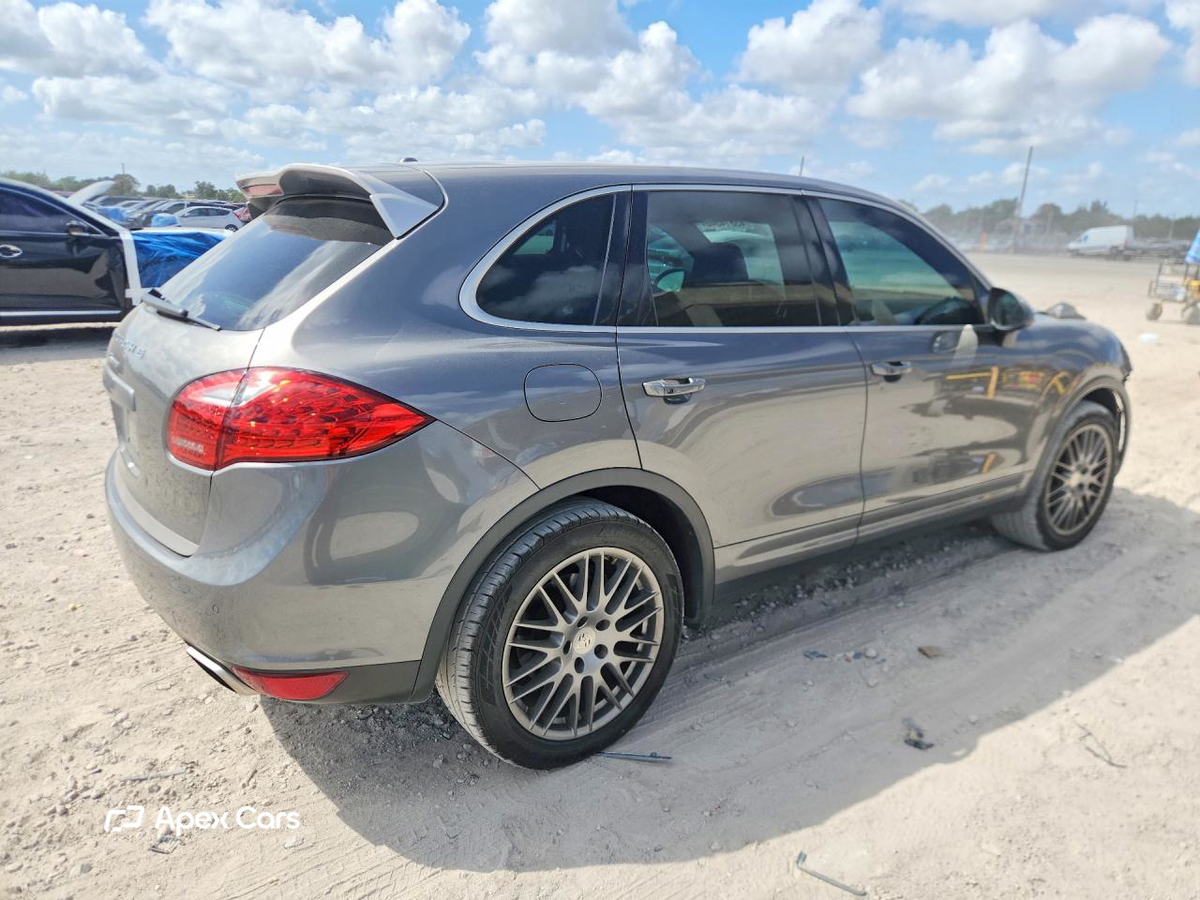 Porsche Cayenne 2014