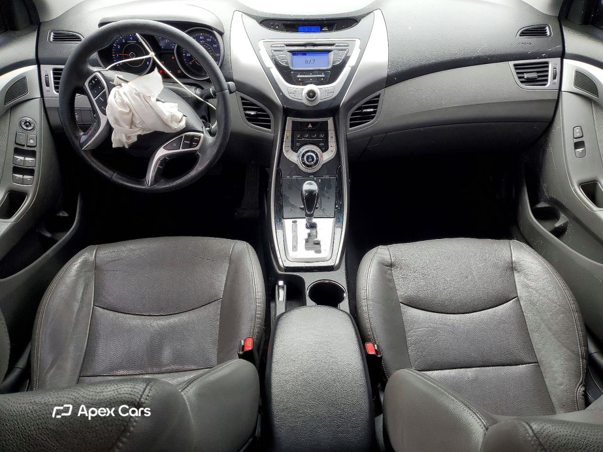 Hyundai Elantra 2012