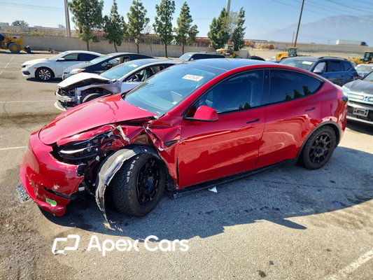 Tesla Model Y 2023 - Image 1 of 12