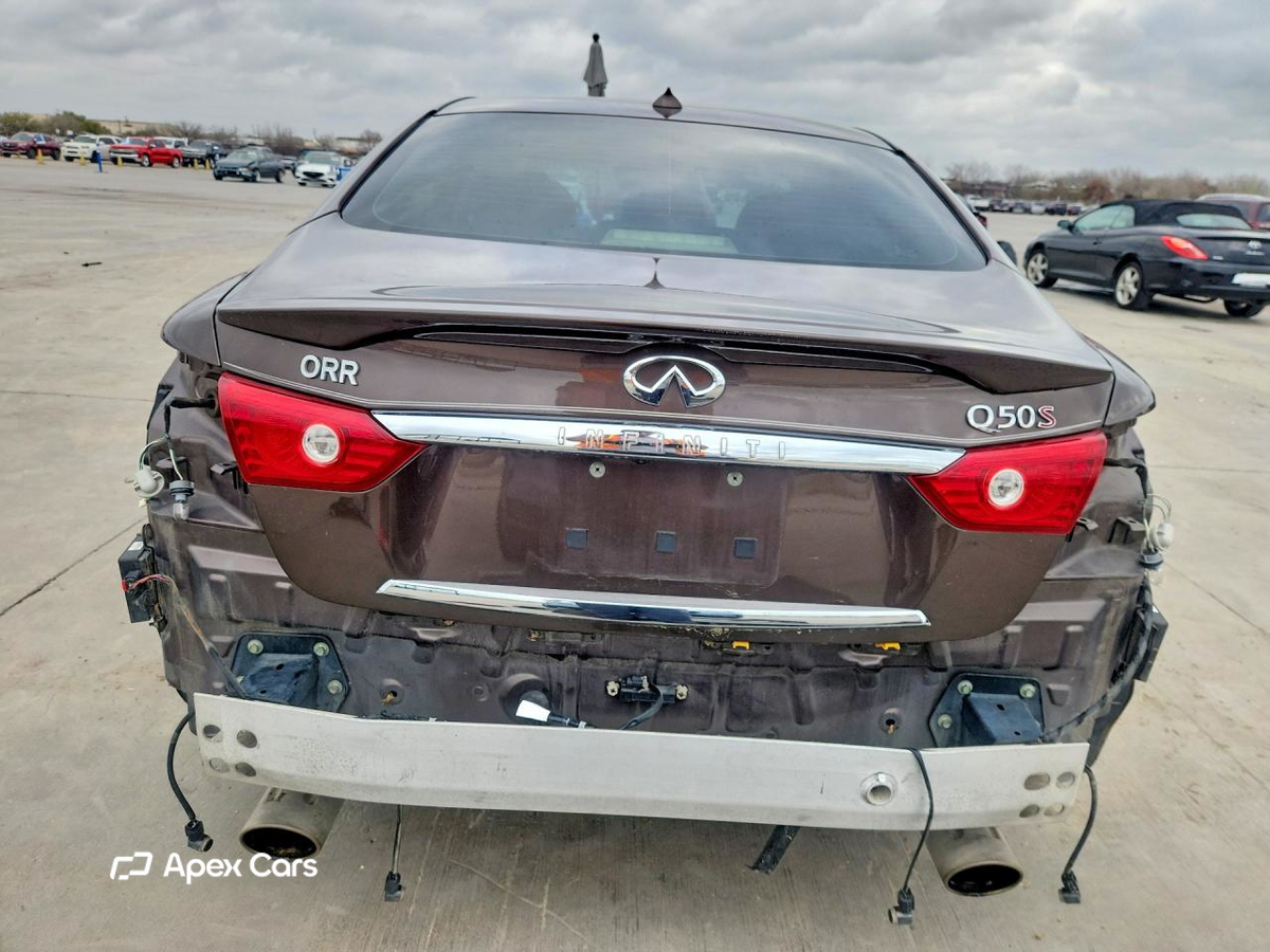 Infiniti Q50 2015