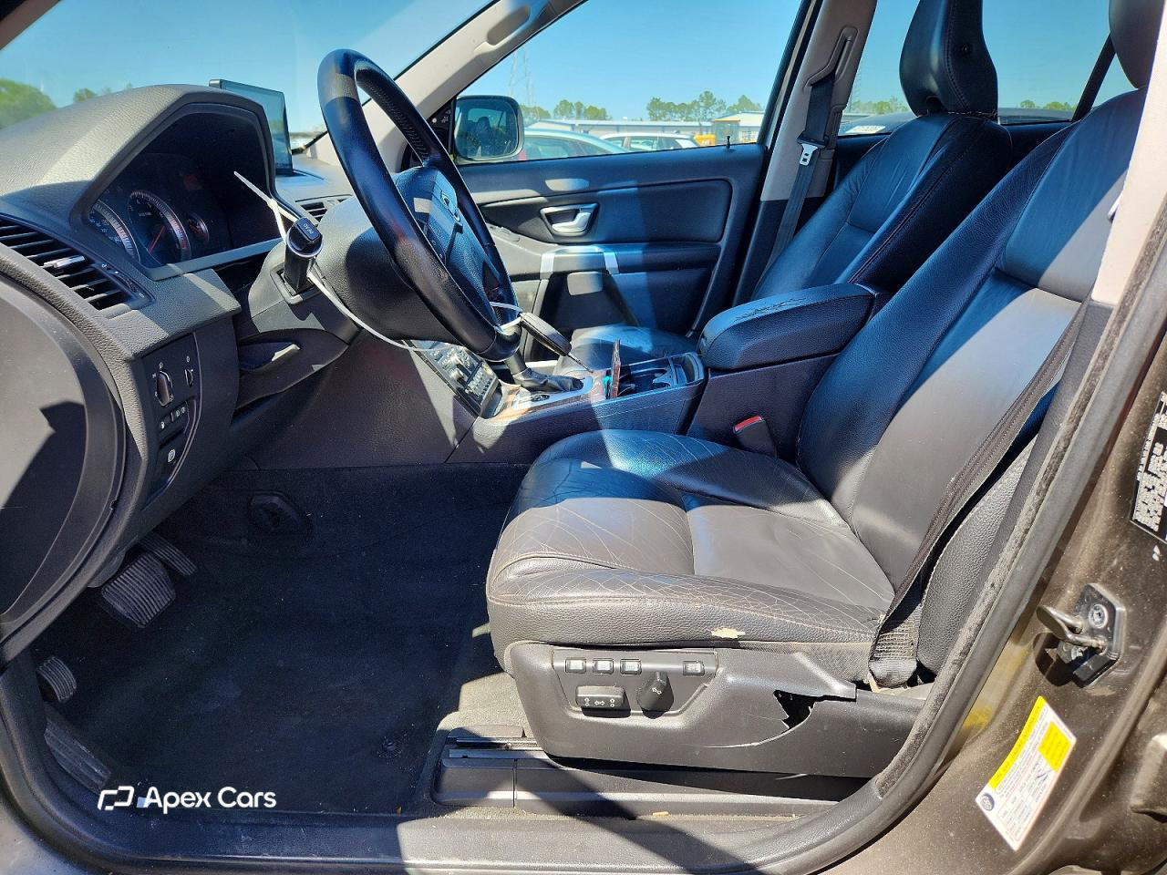 Volvo XC90 2011