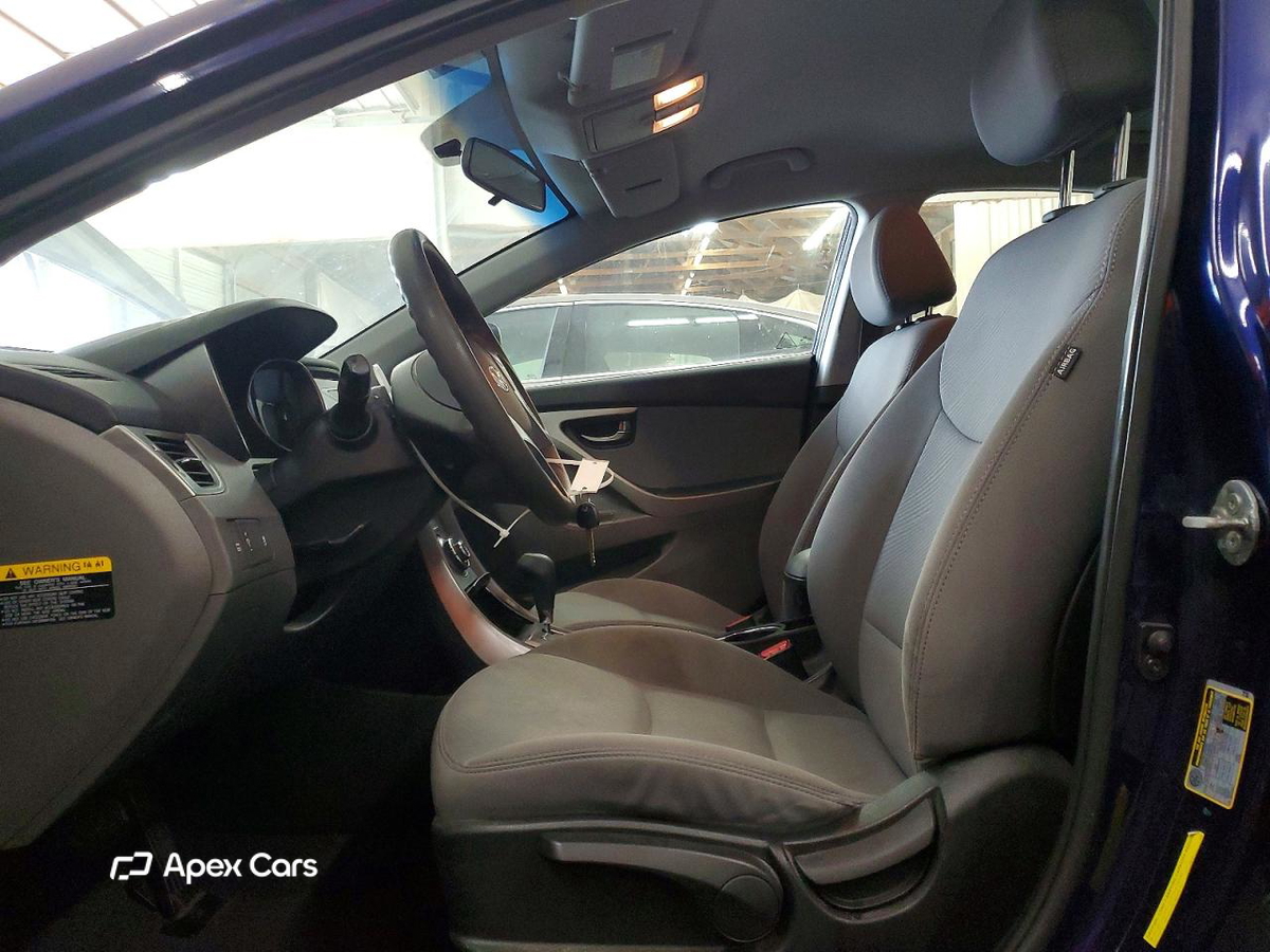 Hyundai Elantra 2013