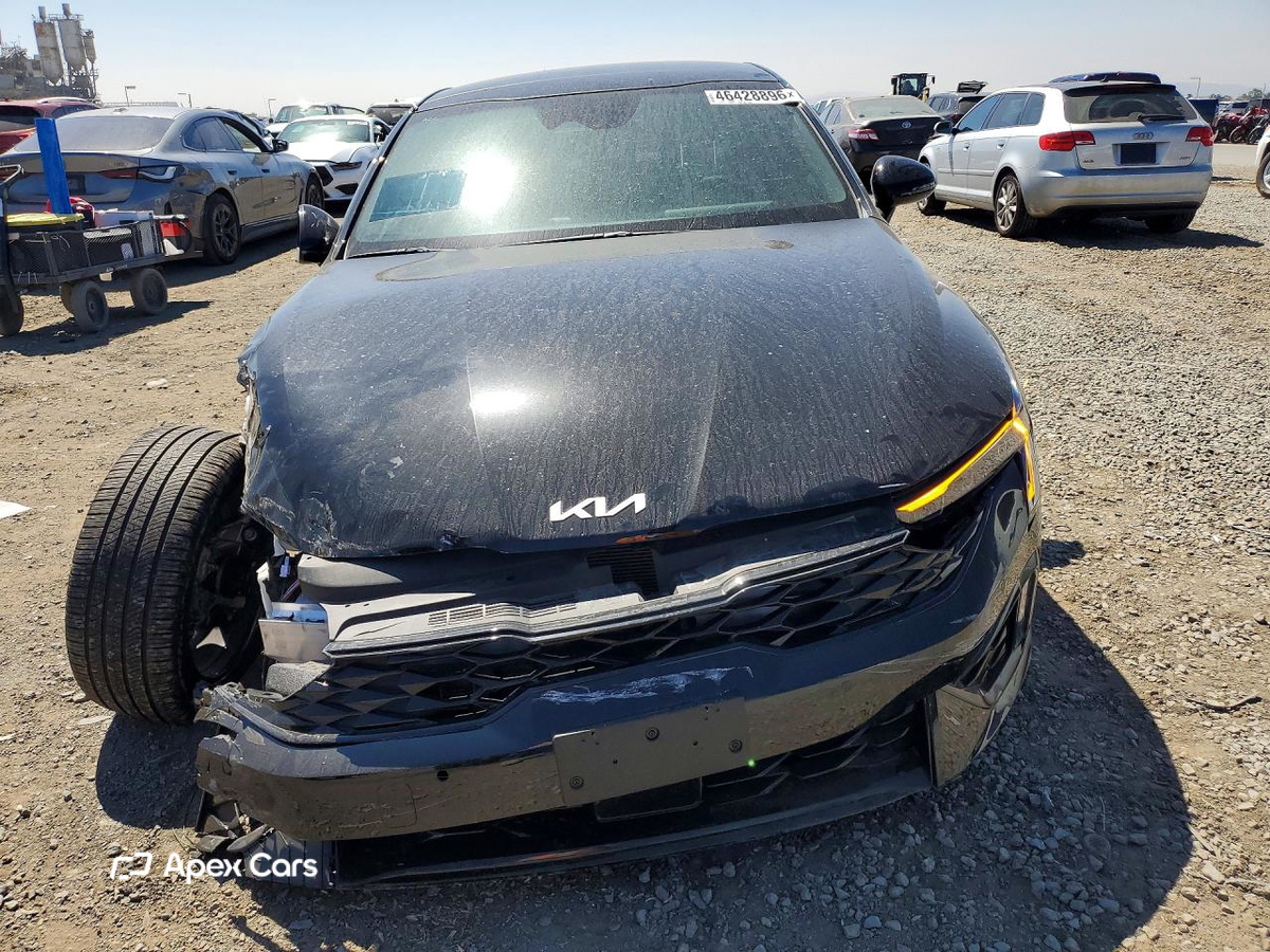 Kia K5 2025
