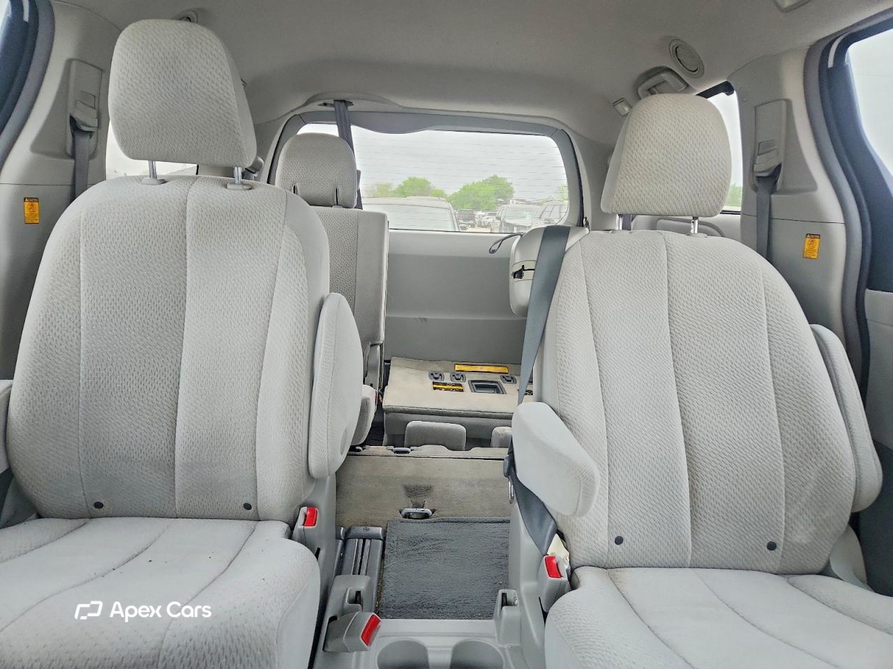 Toyota Sienna 2012