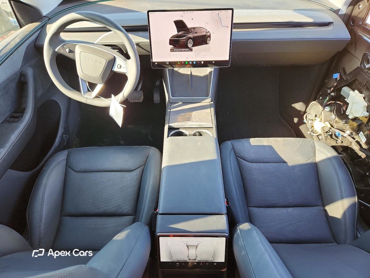 Tesla Model Y 2026