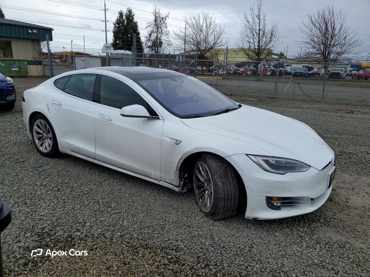 Tesla Model S 2016