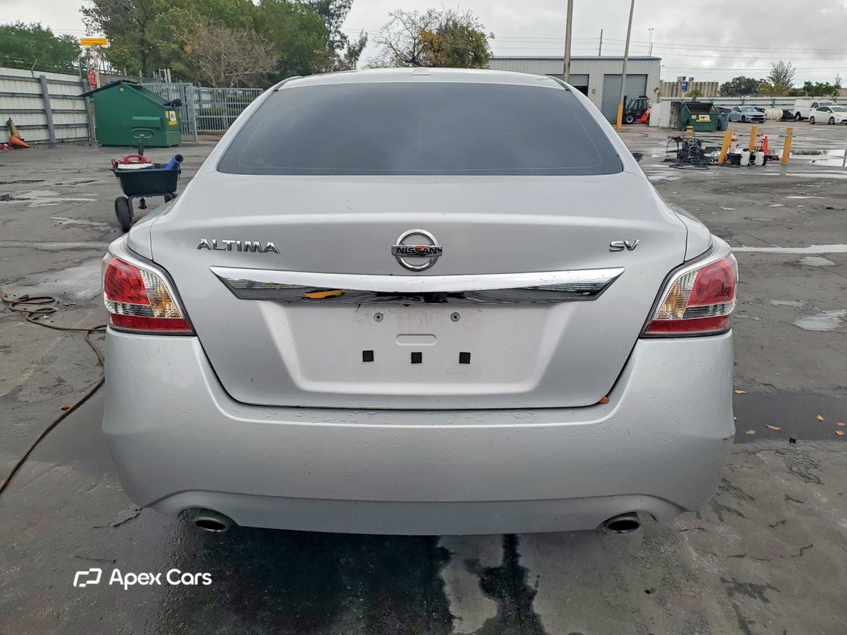 Nissan Altima 2015