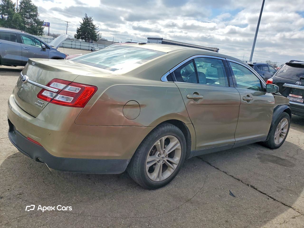 Ford Taurus 2013