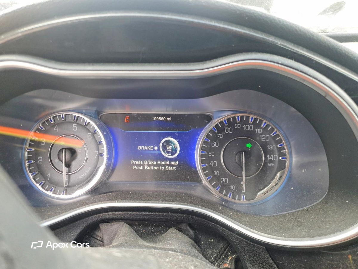 Chrysler 200 2015