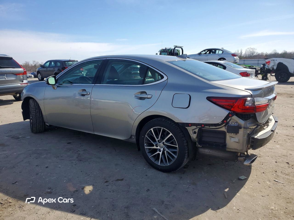 Lexus ES 2016