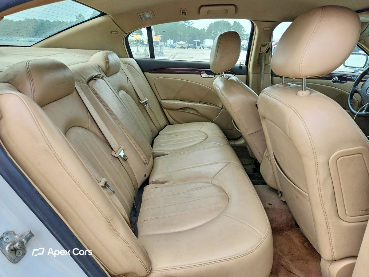 Buick Lucerne 2010