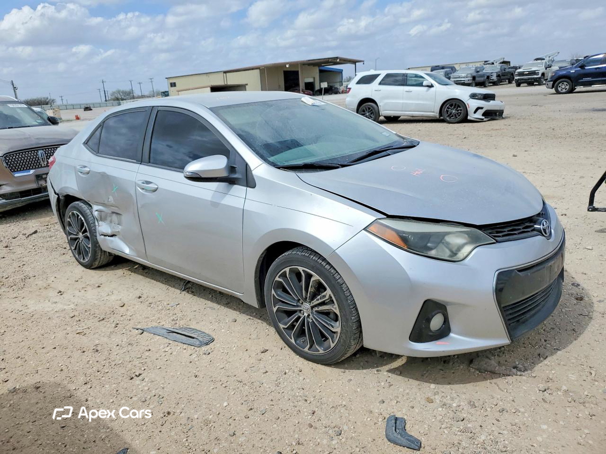 Toyota Corolla 2015