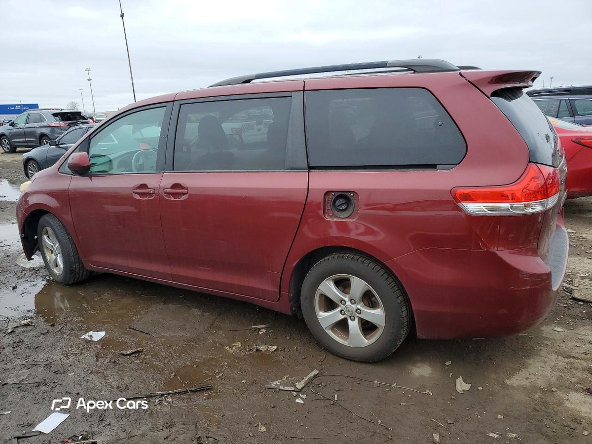 Toyota Sienna 2014