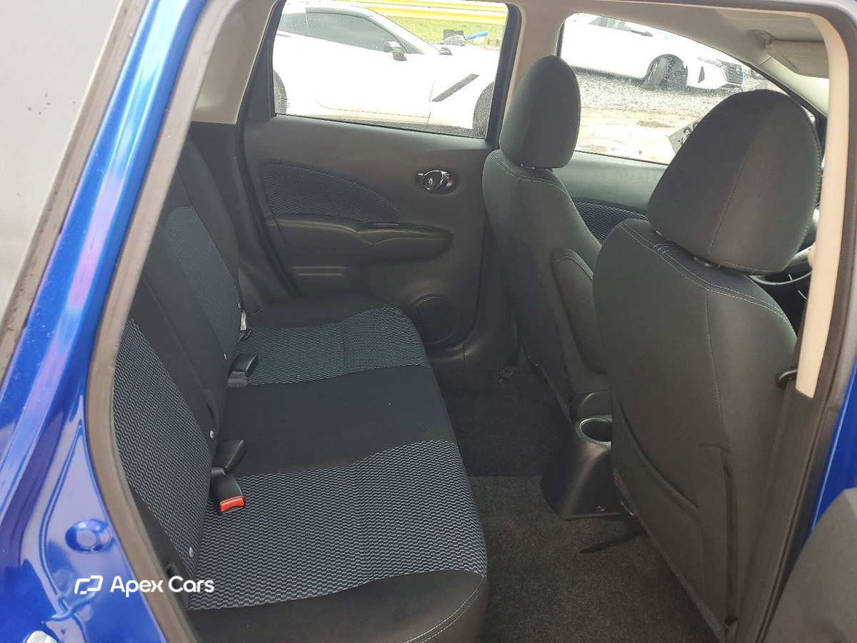 Nissan Versa 2016