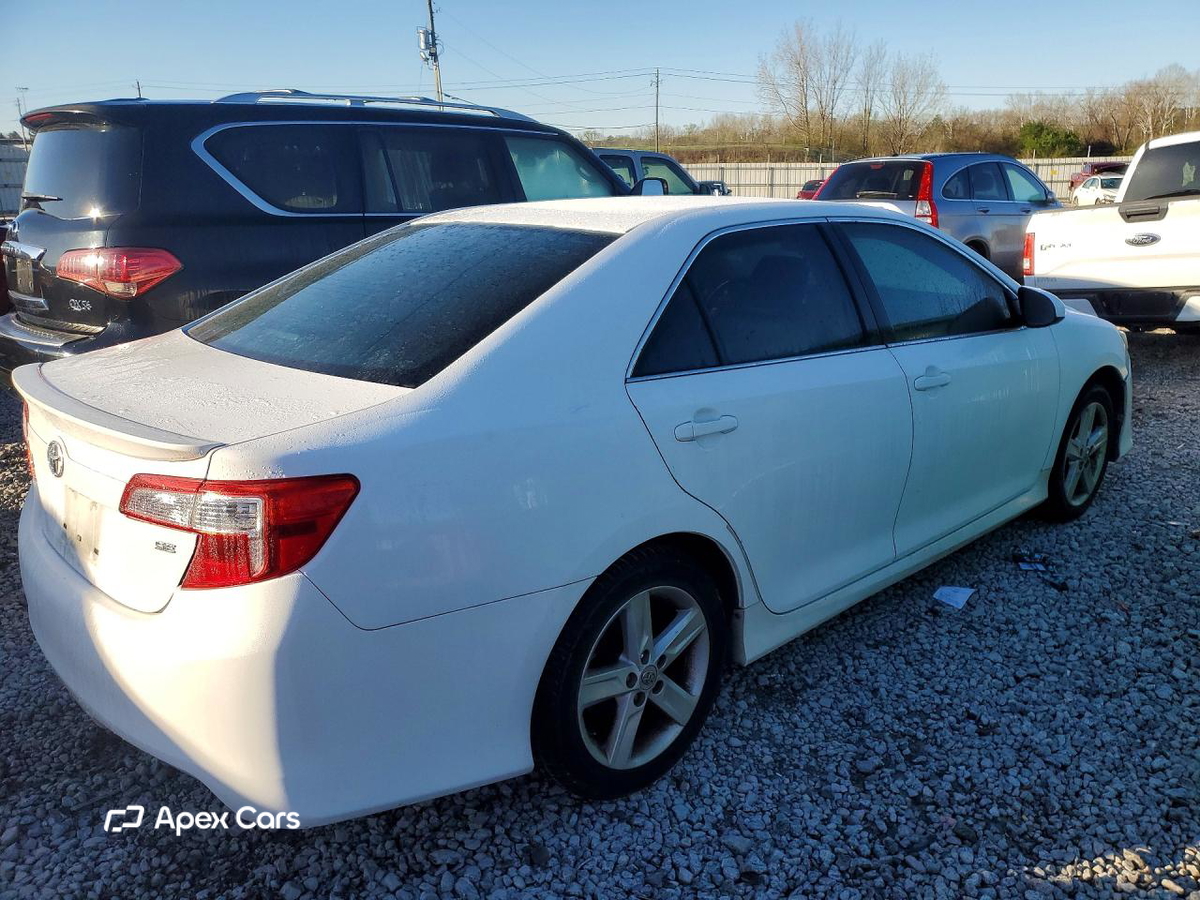 Toyota Camry 2012