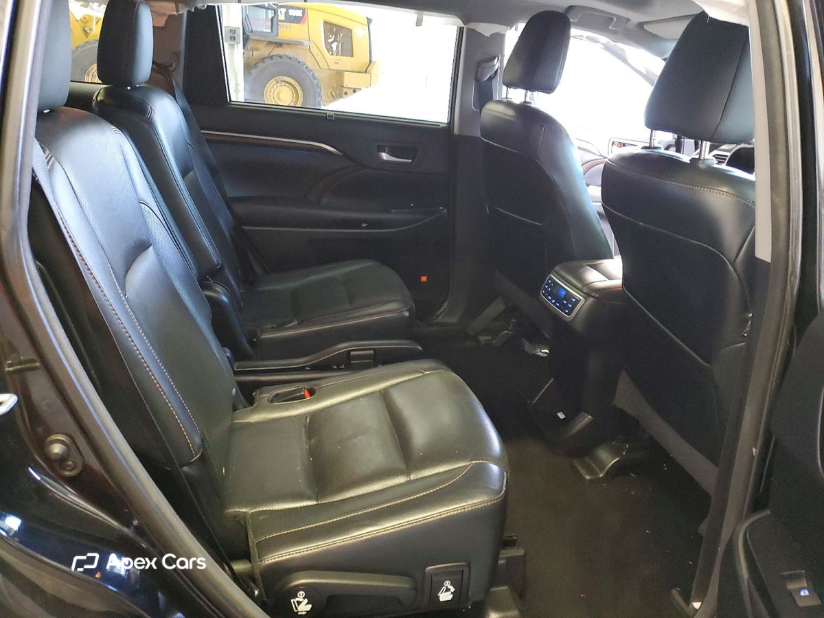 Toyota Highlander 2015