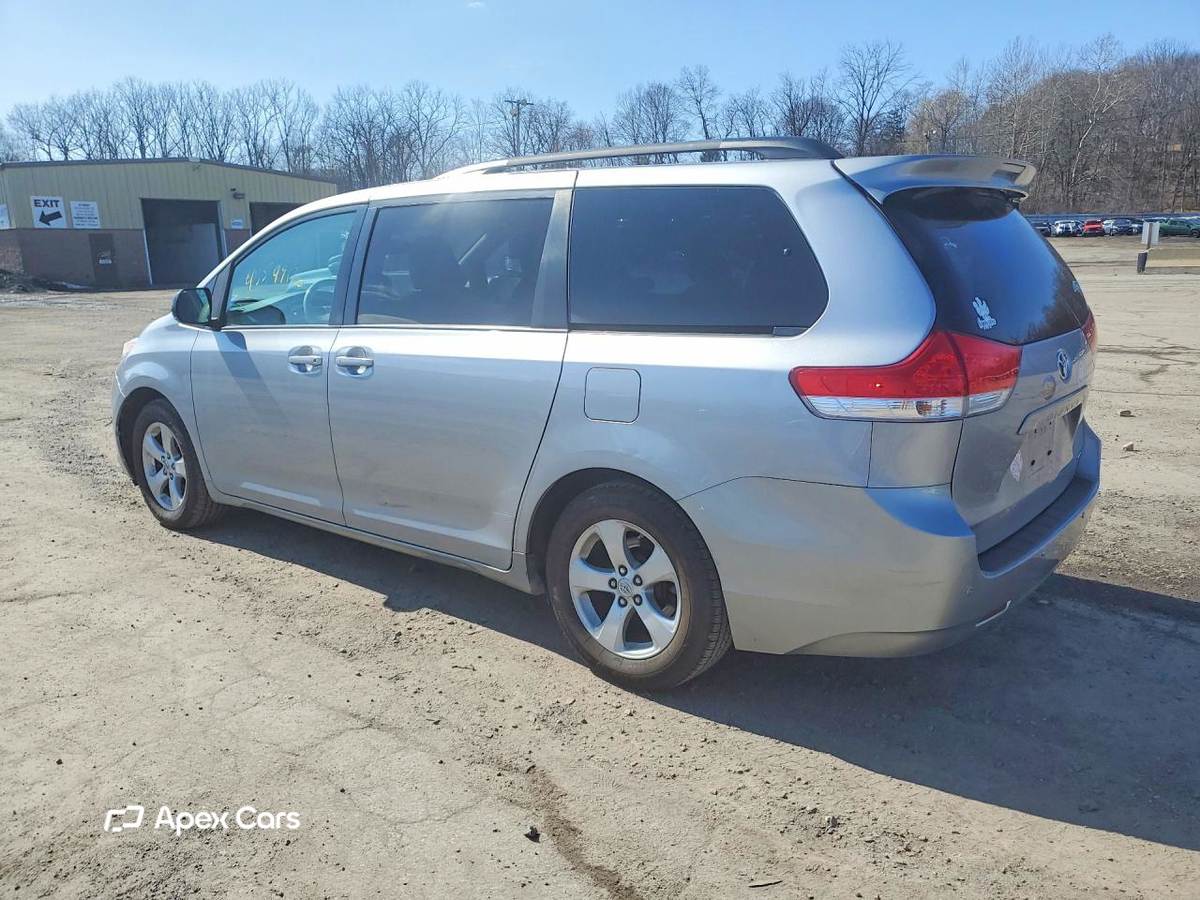 Toyota Sienna 2012
