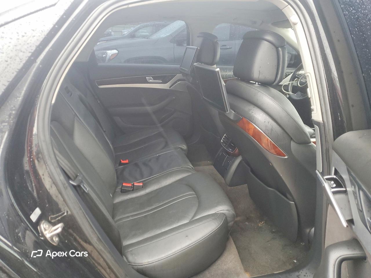Audi A8 2011
