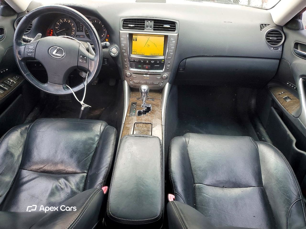 Lexus IS 2010