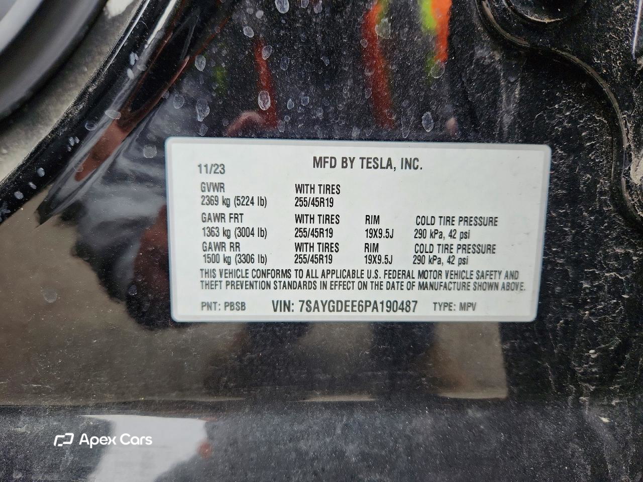 Tesla Model Y 2023