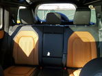 Land Rover Defender 2024