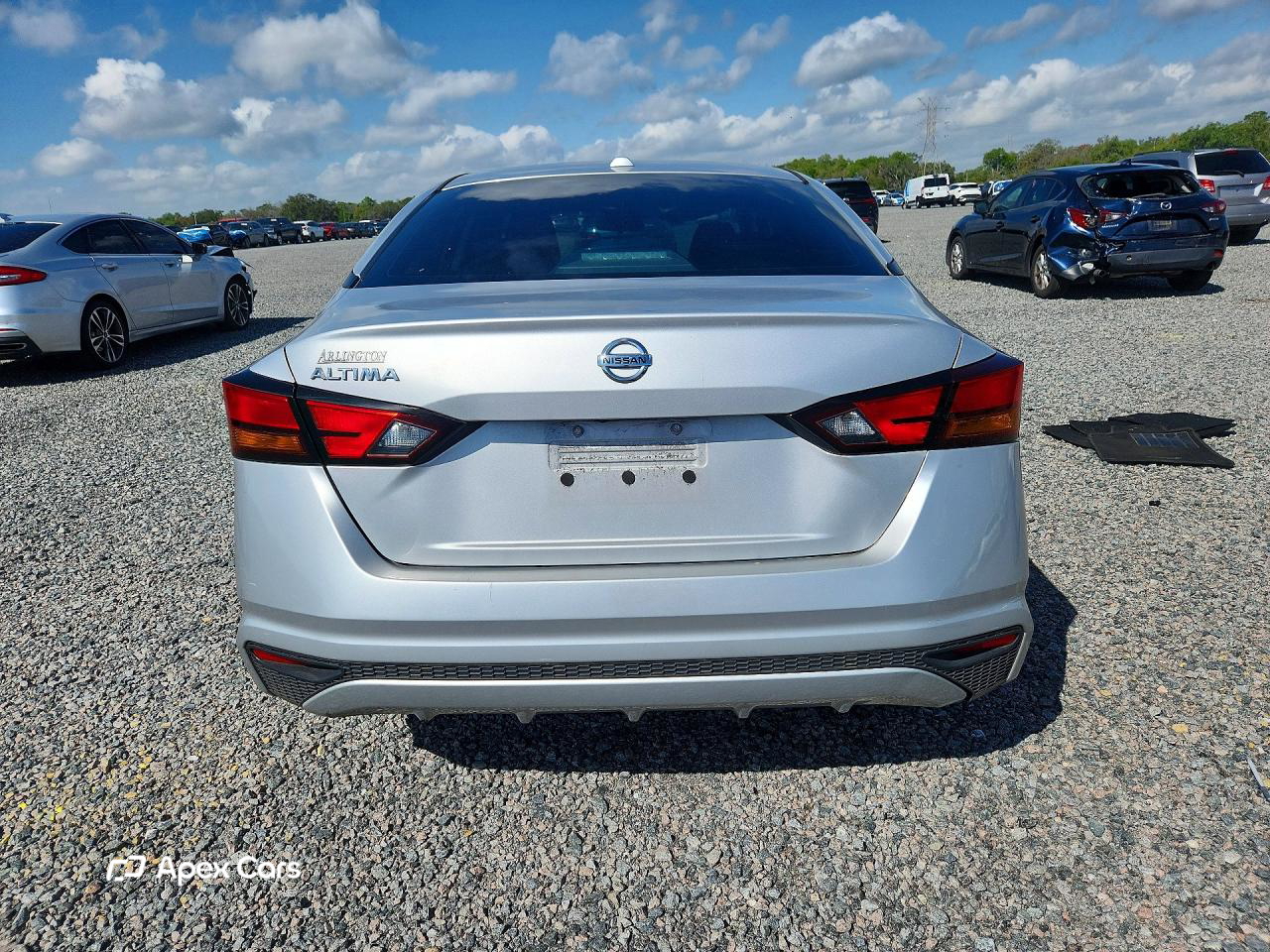 Nissan Altima 2020