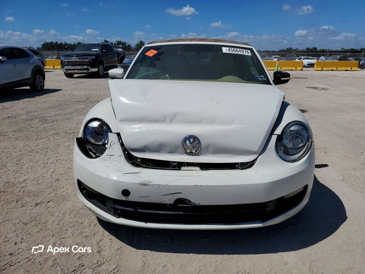 Volkswagen Beetle 2014