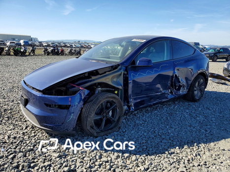 Tesla Model Y 2026 - Image 1 of 14