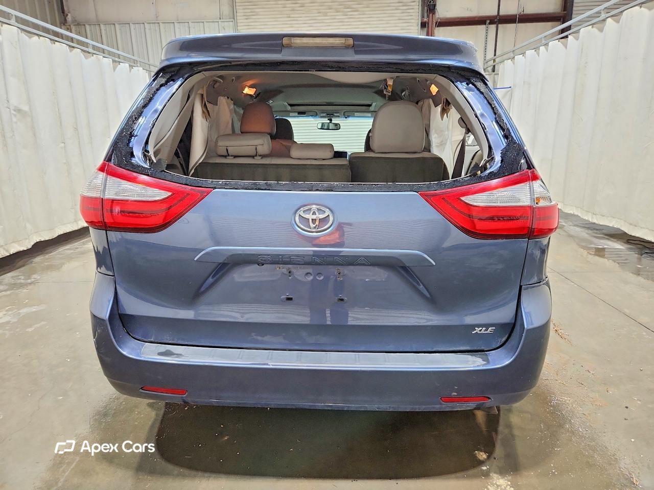 Toyota Sienna 2016