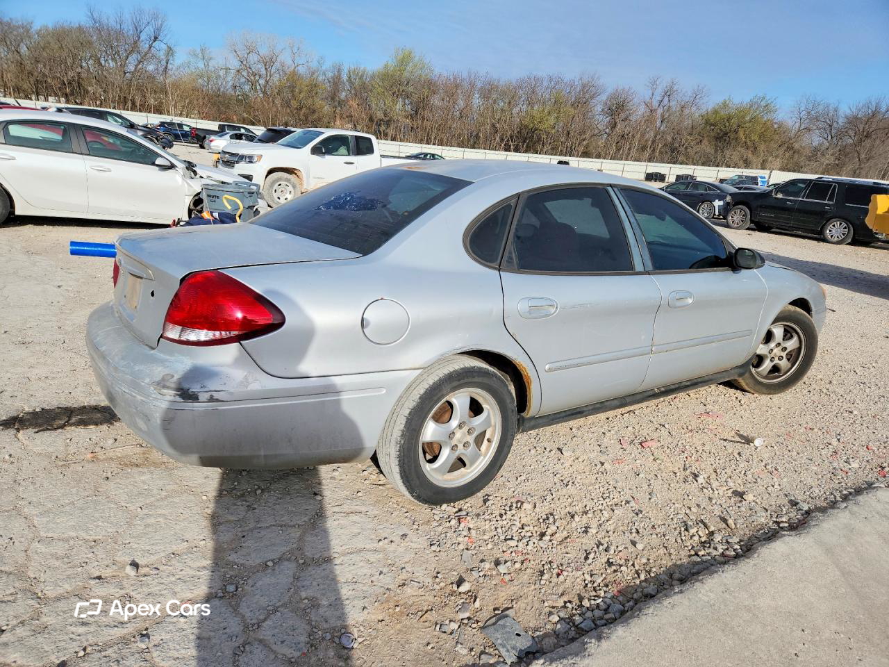 Ford Taurus 2004