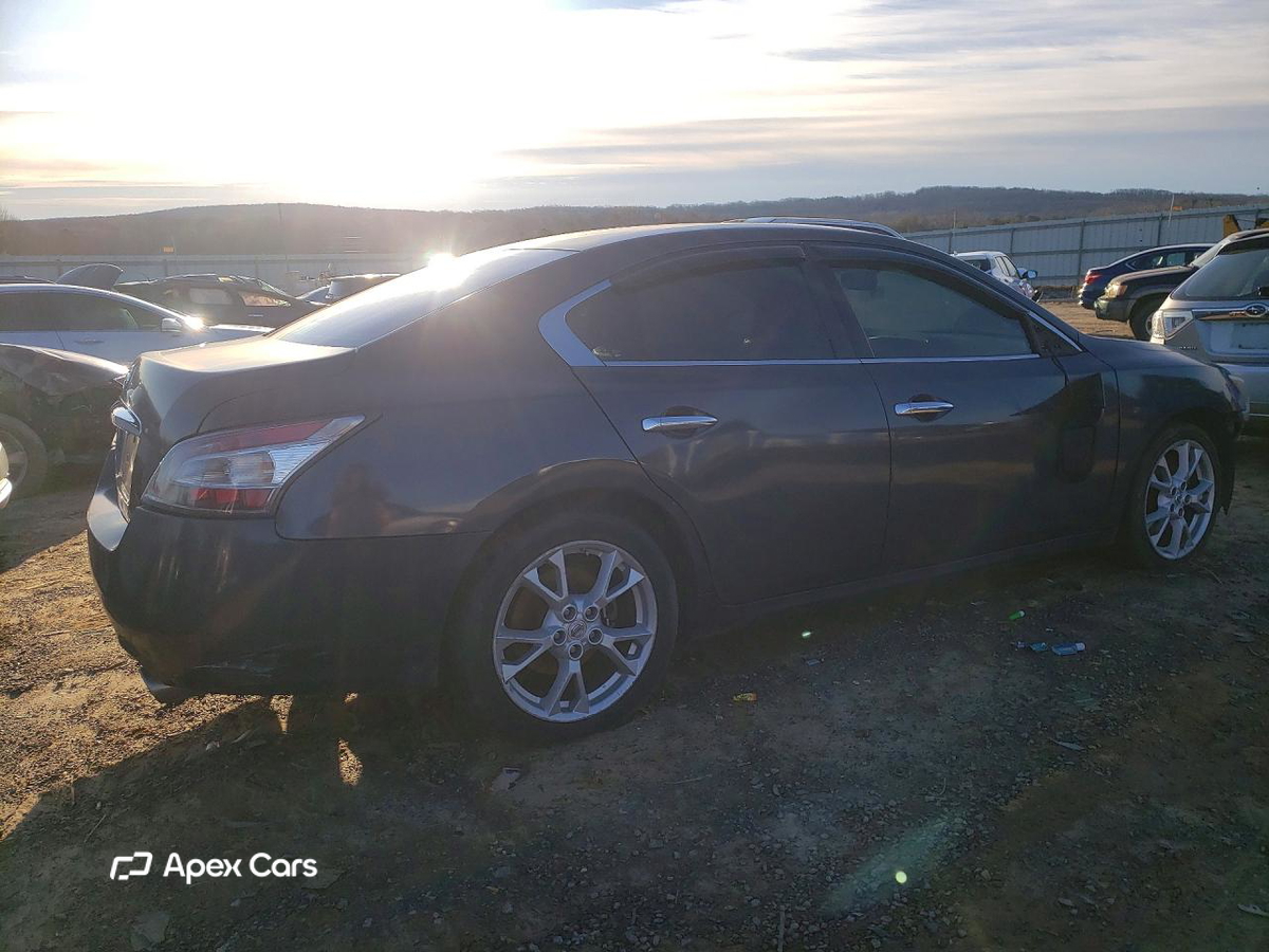 Nissan Maxima 2013