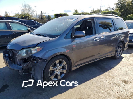 Toyota Sienna 2014 - Image 1 of 14