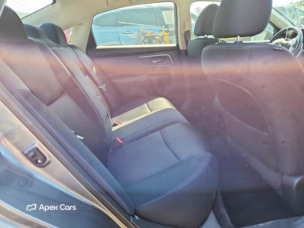Nissan Altima 2017