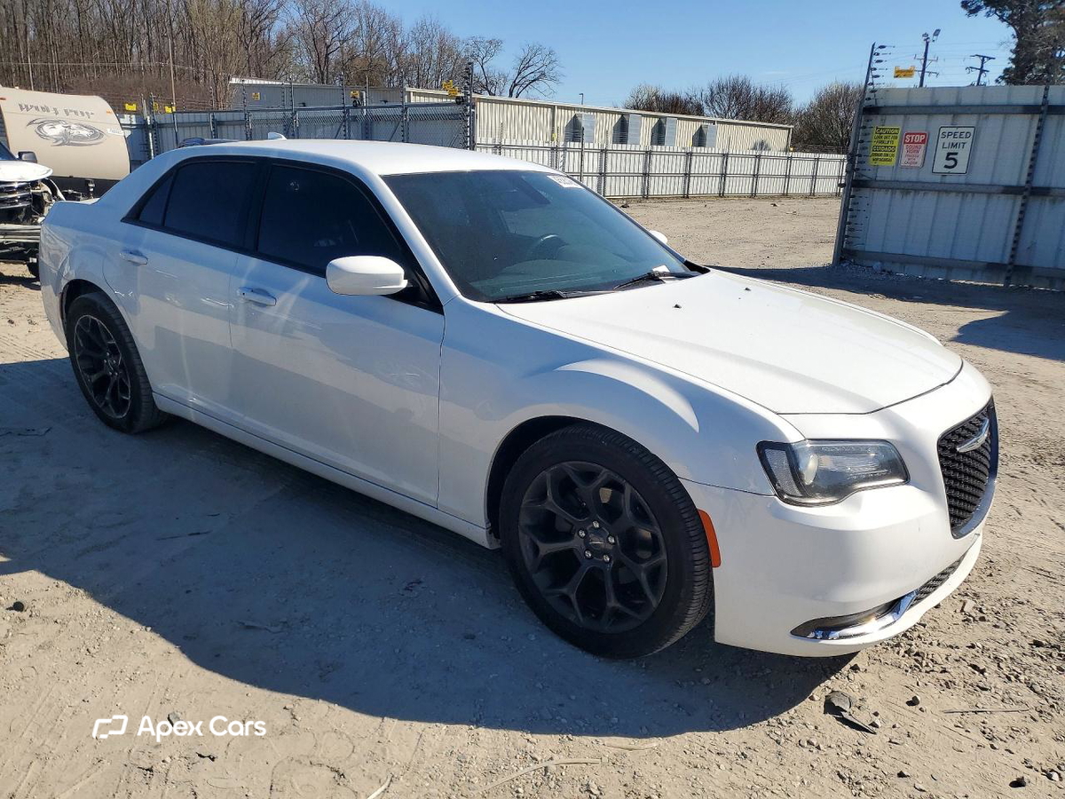 Chrysler 300 2019