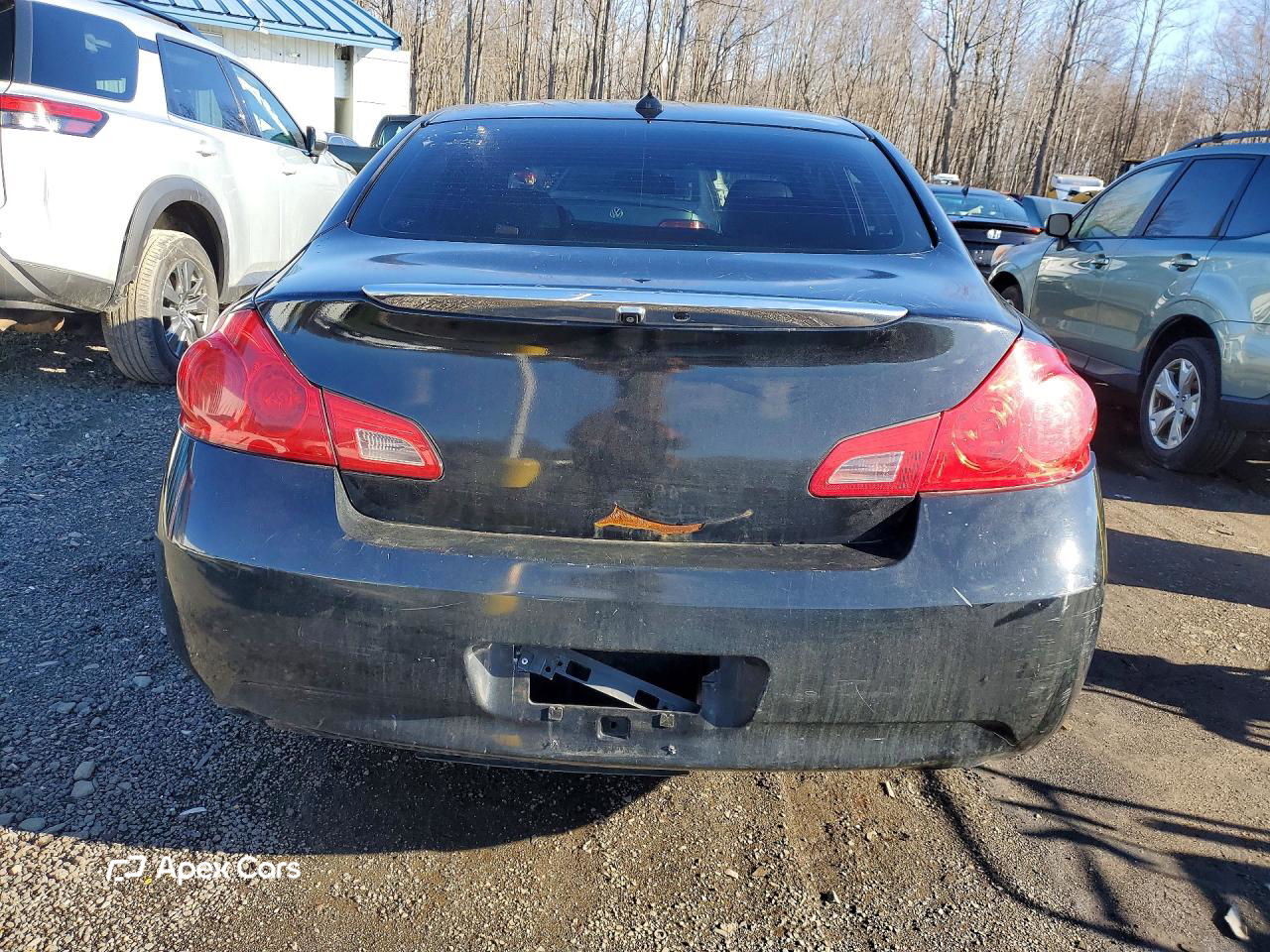Infiniti G 2011