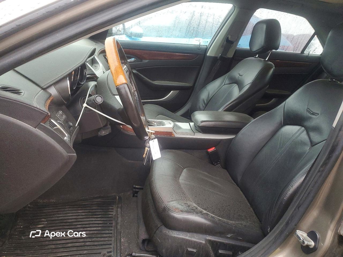 Cadillac CTS 2011