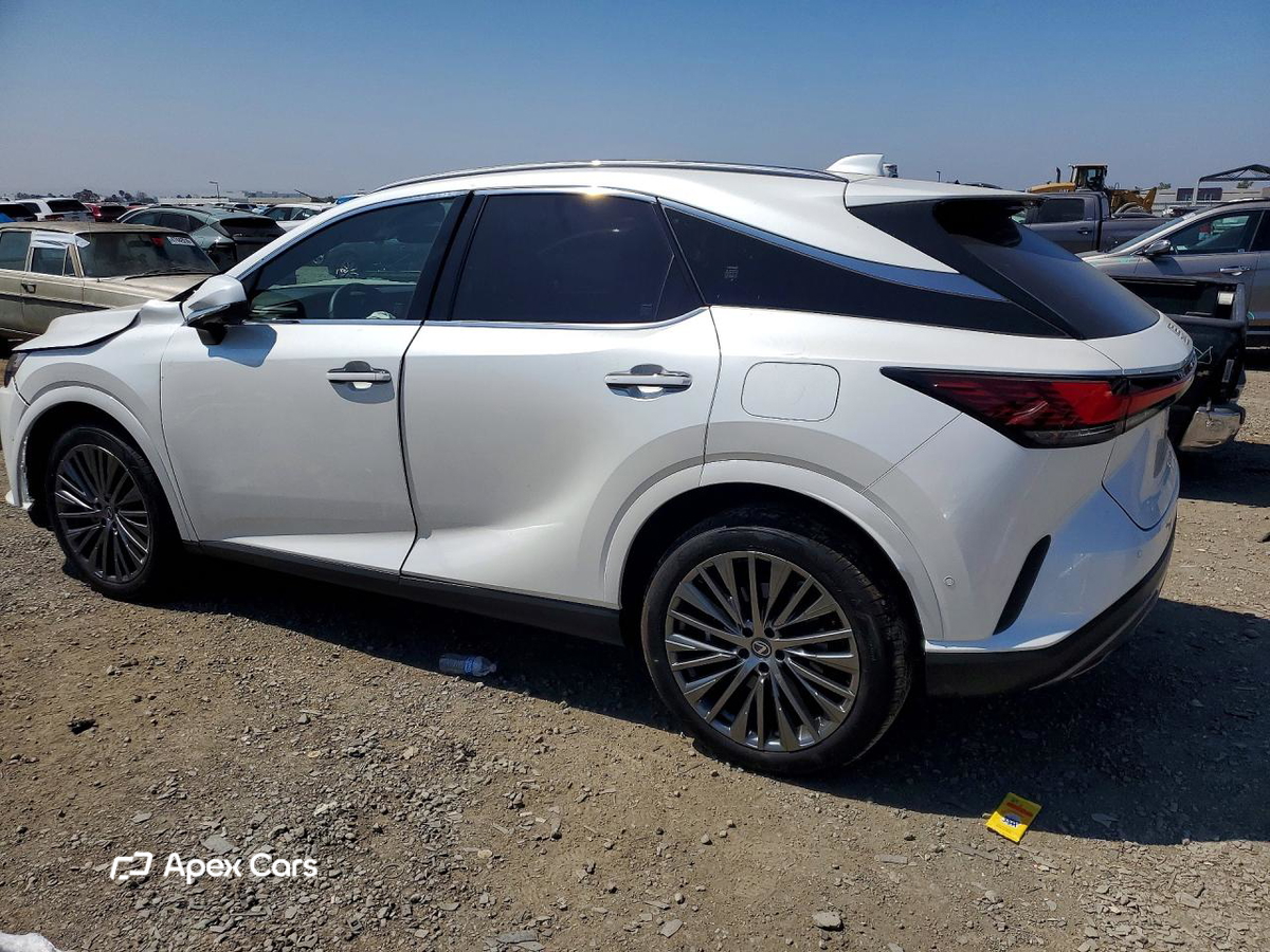 Lexus  2026